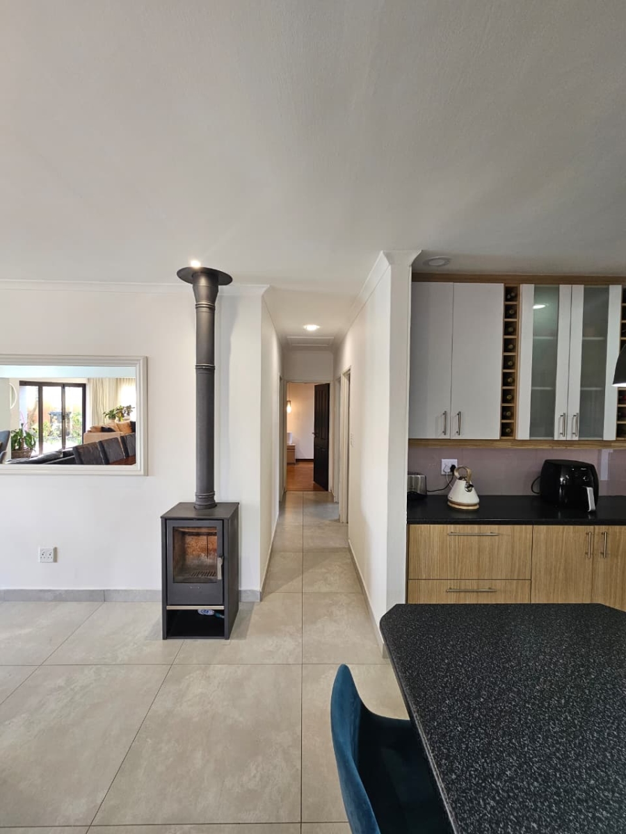 3 Bedroom Property for Sale in Turtle Creek Western Cape